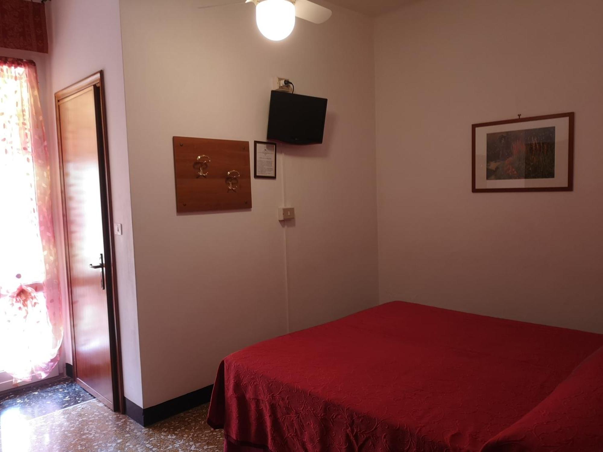 Hotel Triestina Noli Eksteriør billede