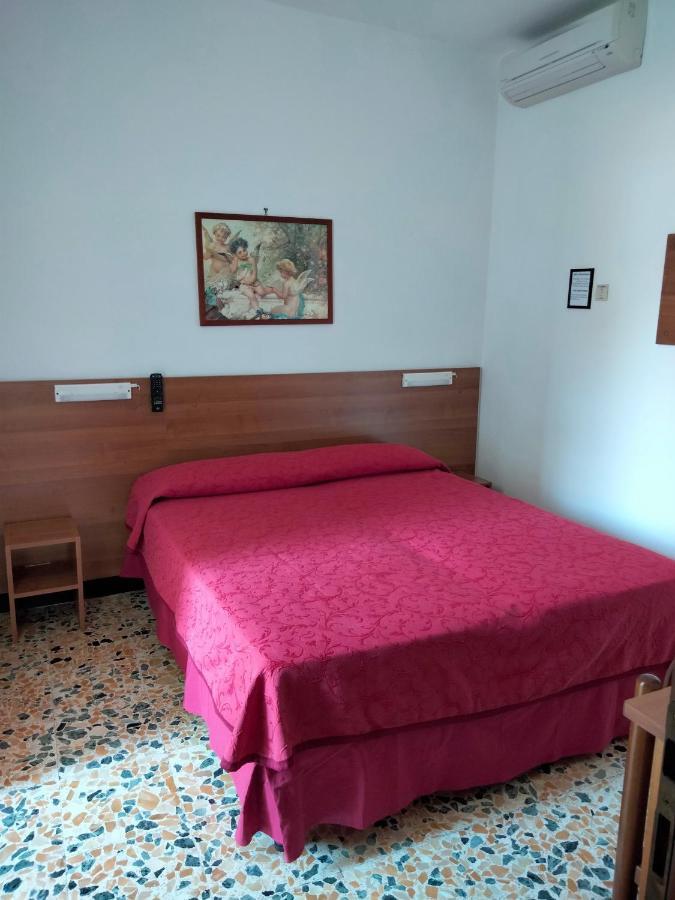 Hotel Triestina Noli Eksteriør billede
